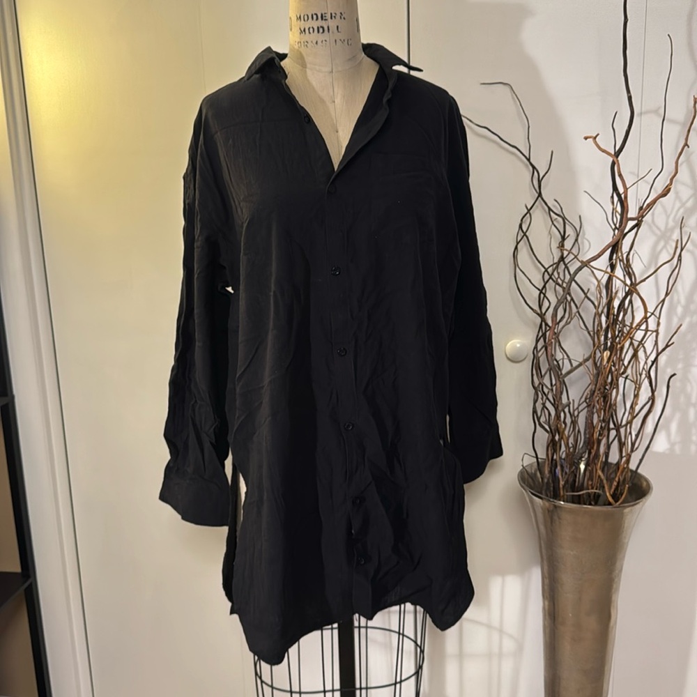 Black long sleeve button-down tunic